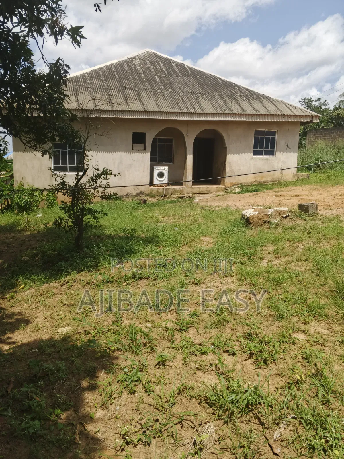 4bdrm Bungalow in Ayobo for sale in Ayobo