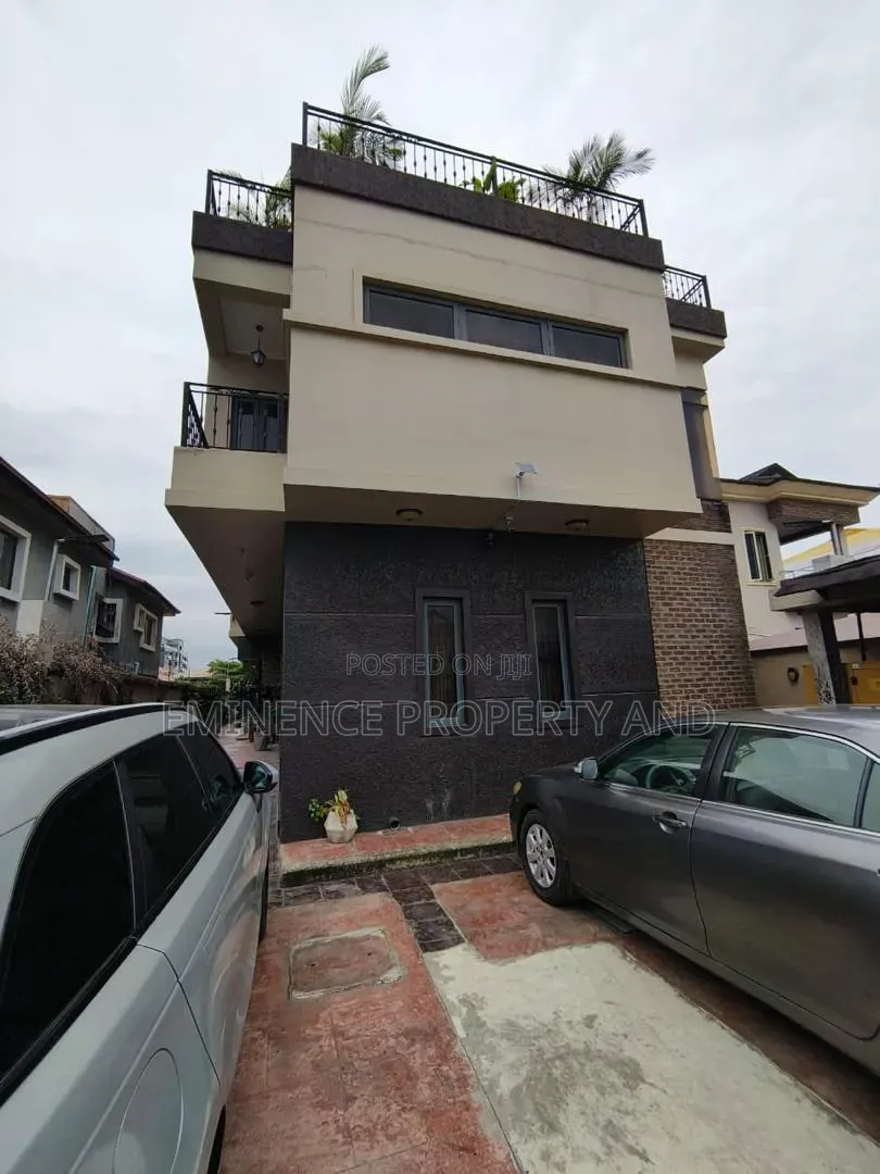 Furnished 3bdrm Duplex in Lekki Phase 1 for rent in Lekki Phase 1