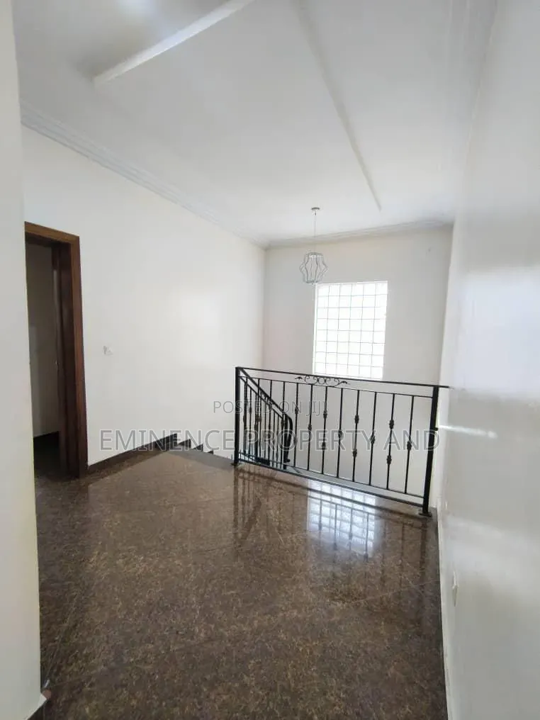 Furnished 3bdrm Duplex in Lekki Phase 1 for rent in Lekki Phase 1