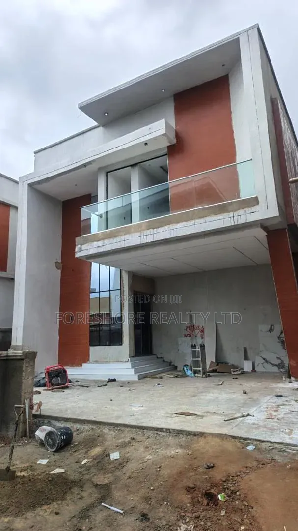5bdrm Duplex in Oregun for sale in Oregun