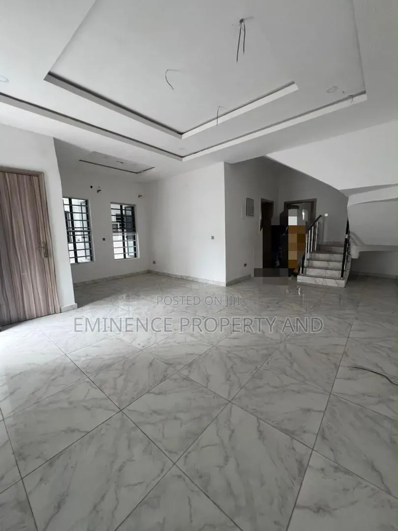4bdrm Duplex in Lekki Expressway for rent in Lekki Expressway