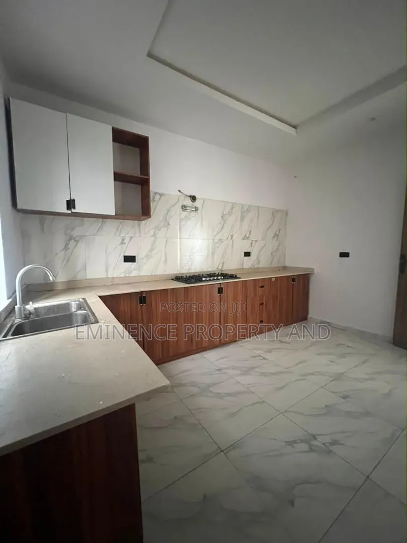 4bdrm Duplex in Lekki Expressway for rent in Lekki Expressway
