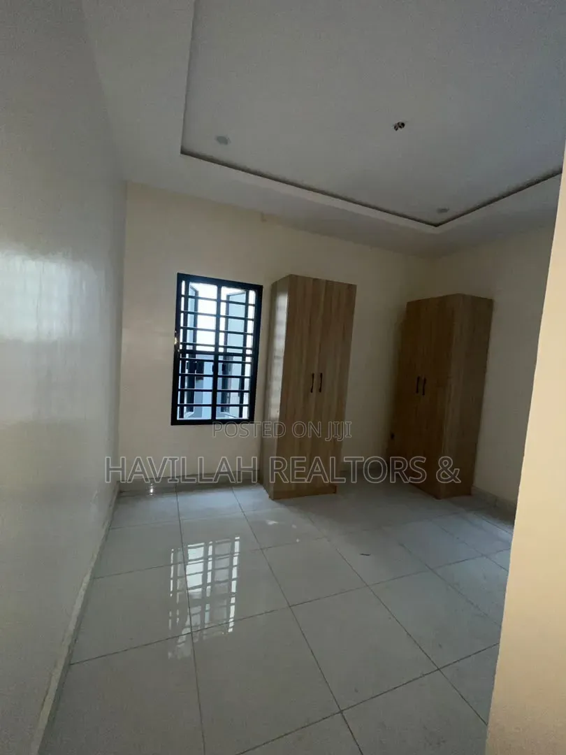5bdrm Duplex in Ogudu GRA for sale in Ogudu GRA