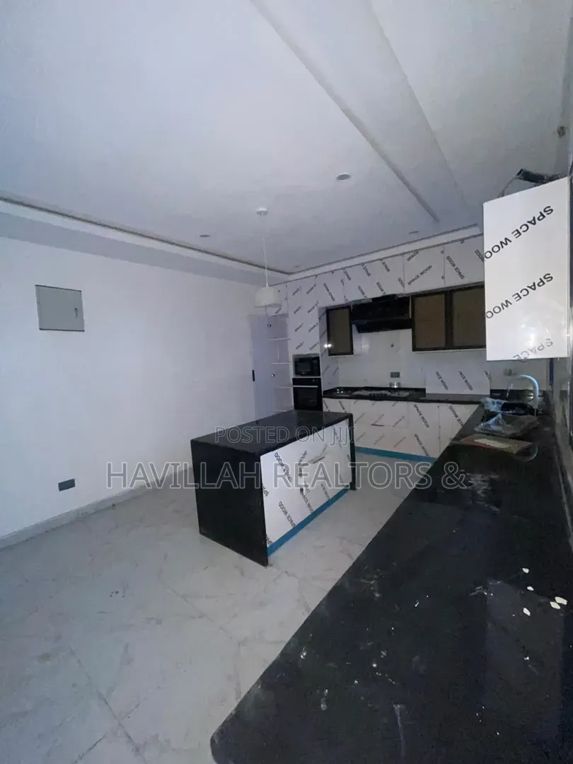 5bdrm Duplex in Ogudu GRA for sale in Ogudu GRA