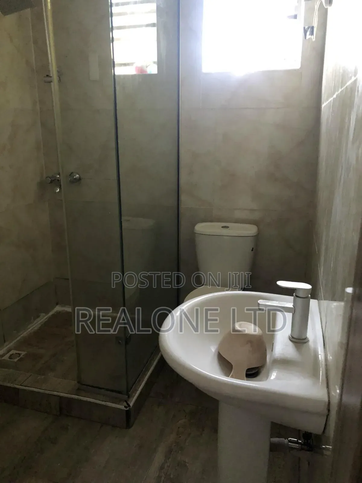 1bdrm Shared Apartment in Ikota for rent in Ikota