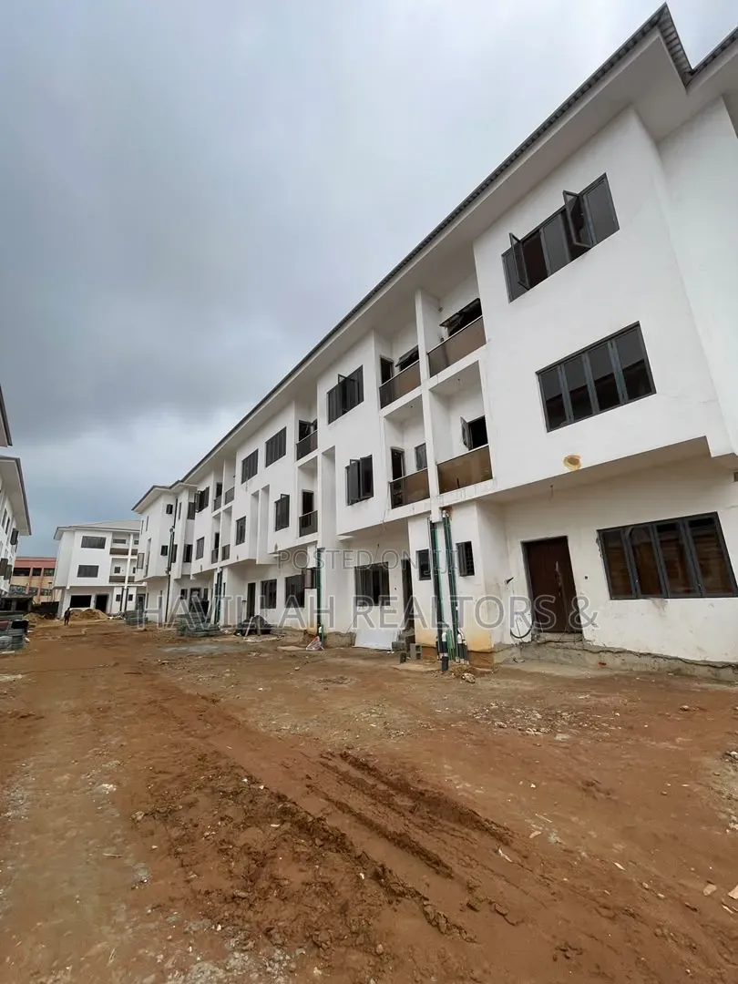 4bdrm Duplex in Opebi for sale in Opebi