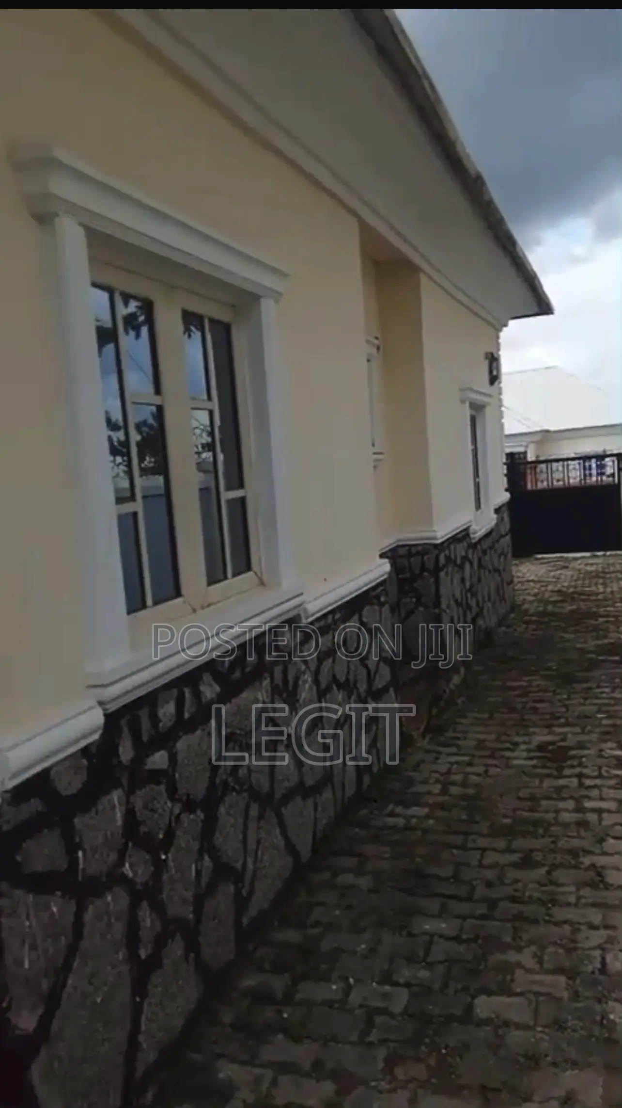 3bdrm Bungalow in Lugbe District for sale in Lugbe District