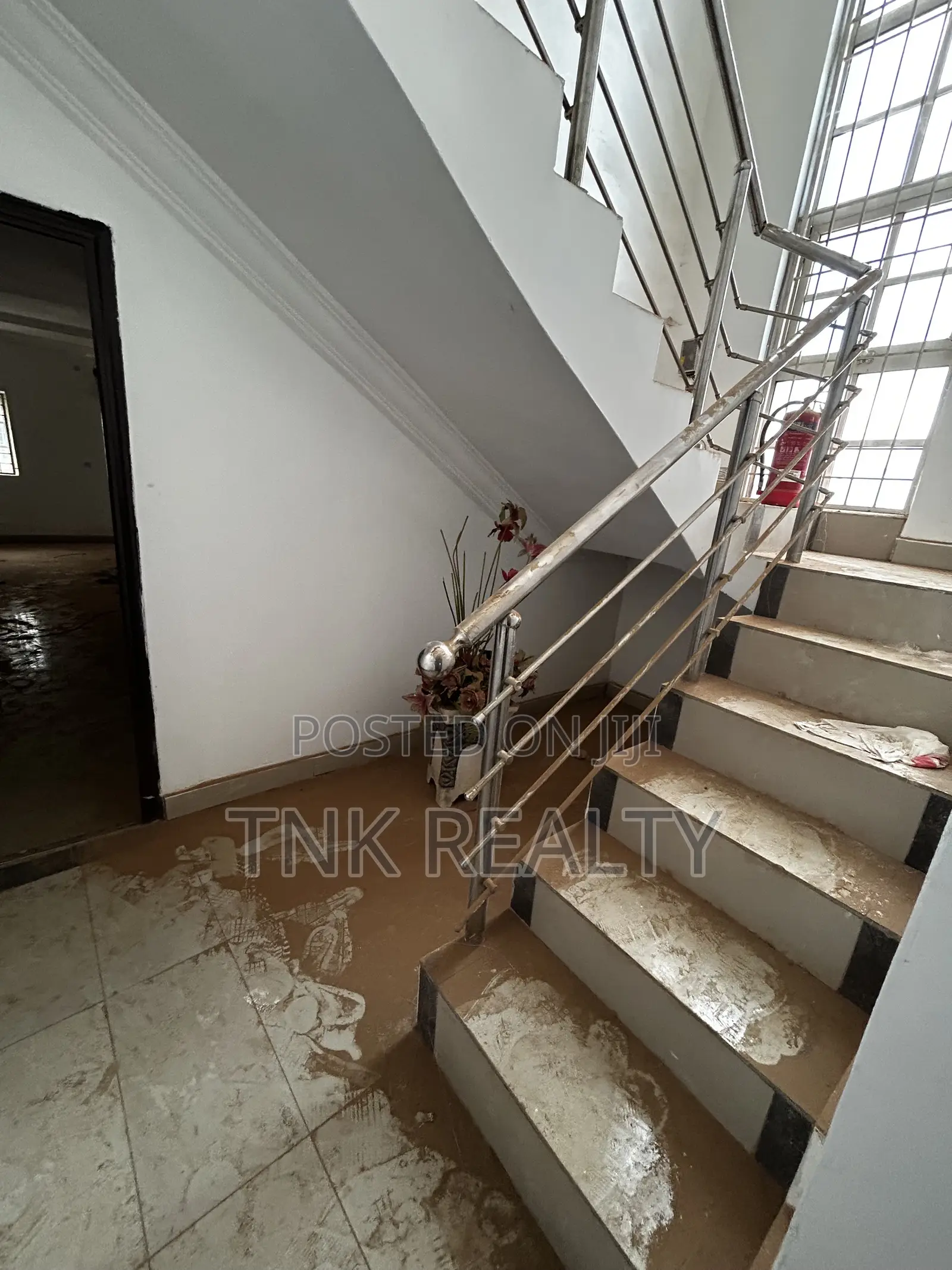 4bedroom Duplex for Office Use in Mabushi