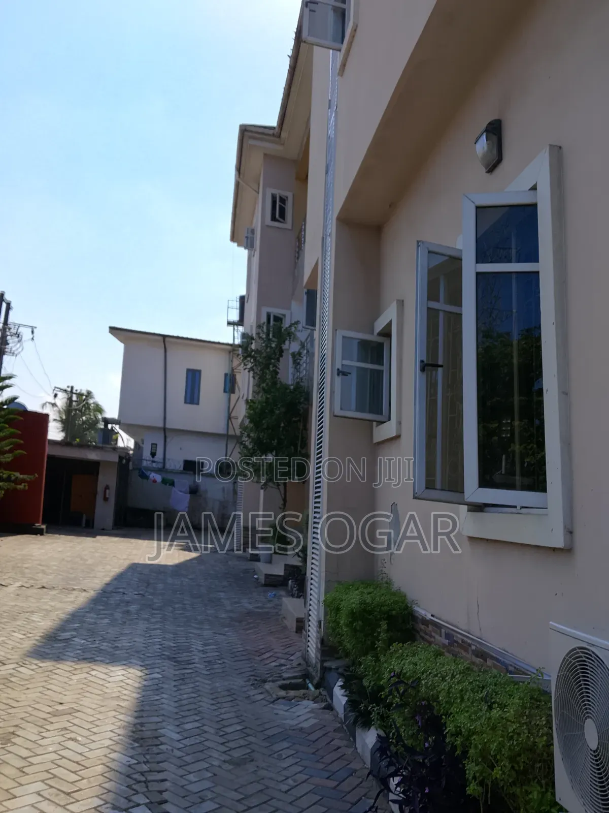 3bdrm Apartment in Lekki Conservation for rent in Lekki Expressway