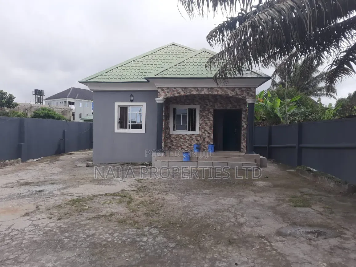 3bdrm Bungalow in Pan Villa Estate, Abijo for sale in Abijo