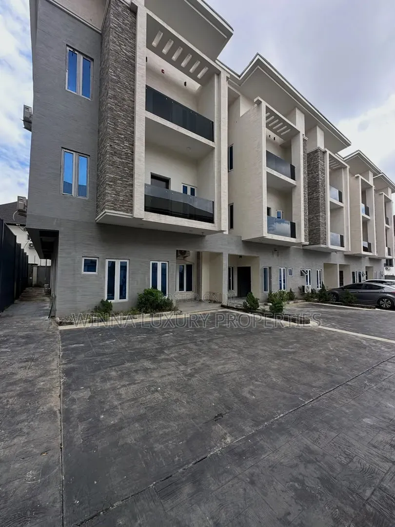 5bdrm Duplex in Utako for sale in Utako