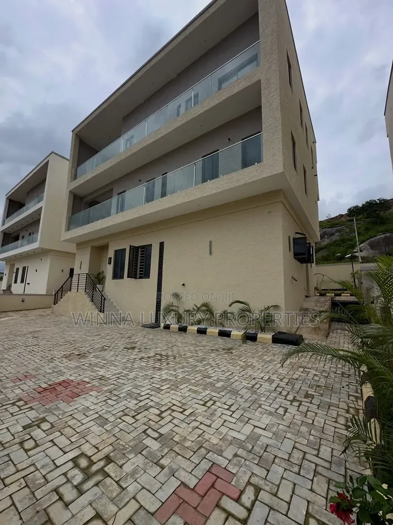 5bdrm Duplex in Katampe Extension for sale in Katampe Extension