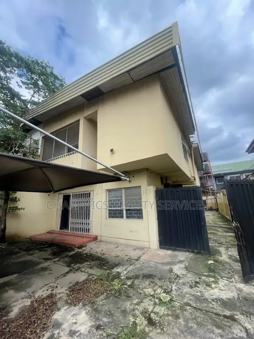 4bdrm Duplex in Alausa for rent in Alausa