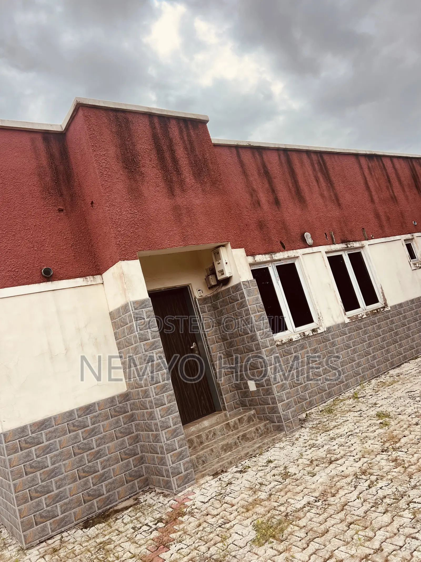 3bdrm Bungalow in Galadimawa for sale in Galadimawa
