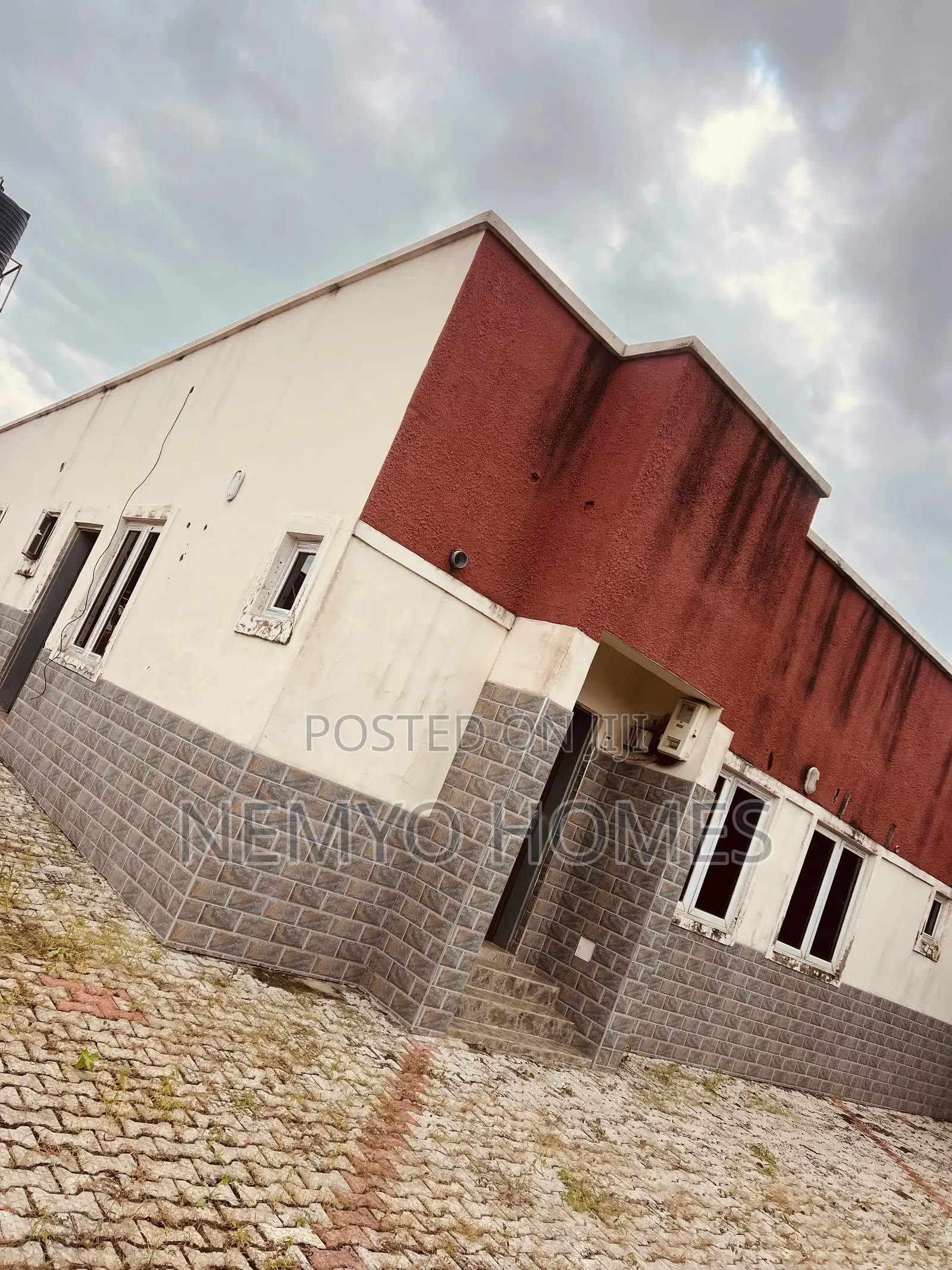 3bdrm Bungalow in Galadimawa for sale in Galadimawa