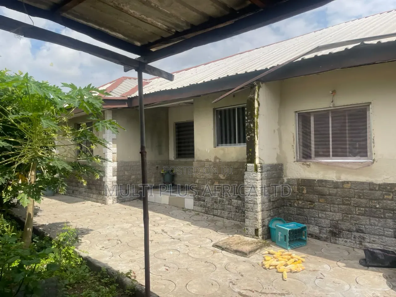 4bdrm Bungalow in 1000 Unit Housing for sale in Kuje