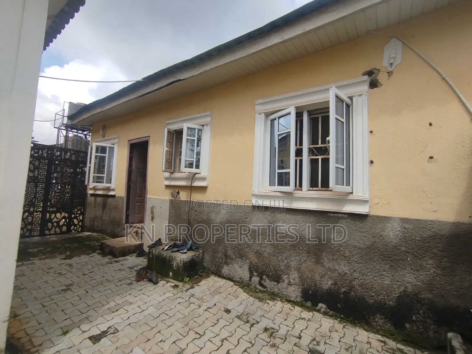 1bdrm Room & Parlour in Lugbe, Pyakasa for rent in Pyakasa