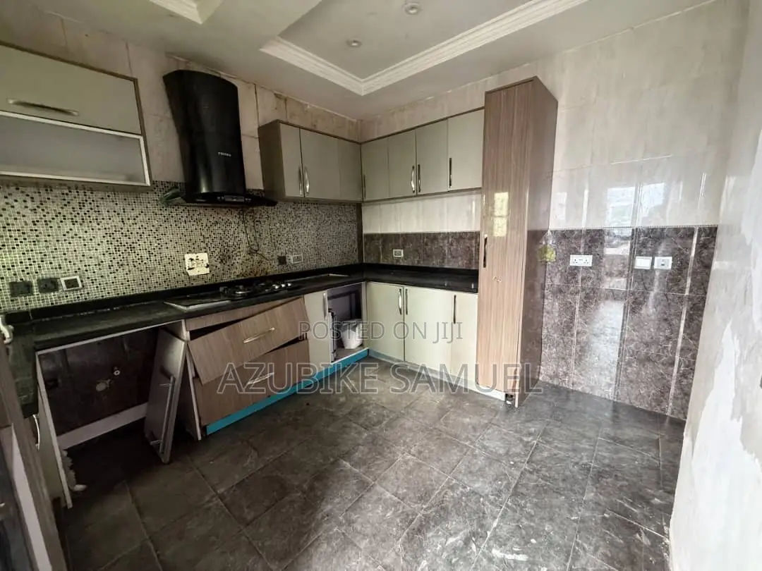 5bdrm Duplex in Parkview for rent in Parkview Estate