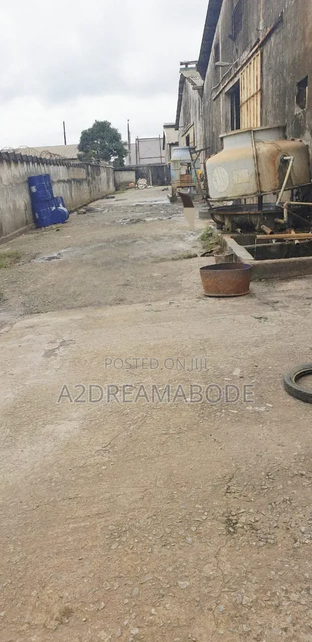 Exclusive Warehouse in Apapa Road