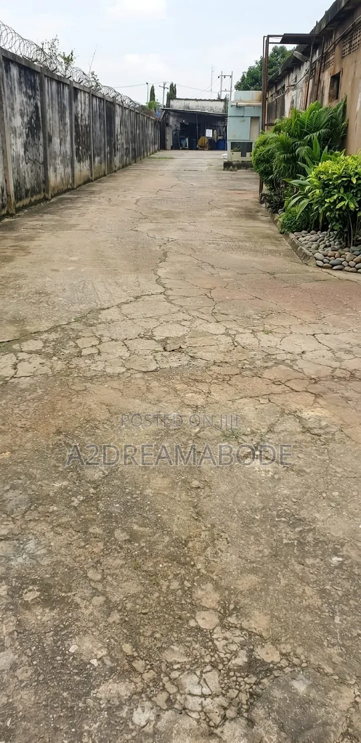 Exclusive Warehouse in Apapa Road