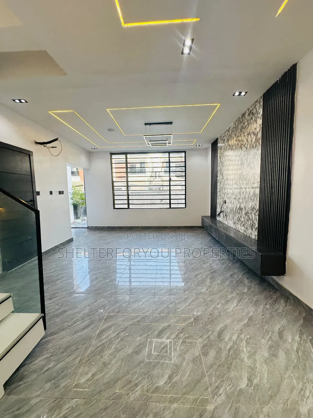 4bdrm Duplex in Lekki Expressway for sale in Lekki Expressway