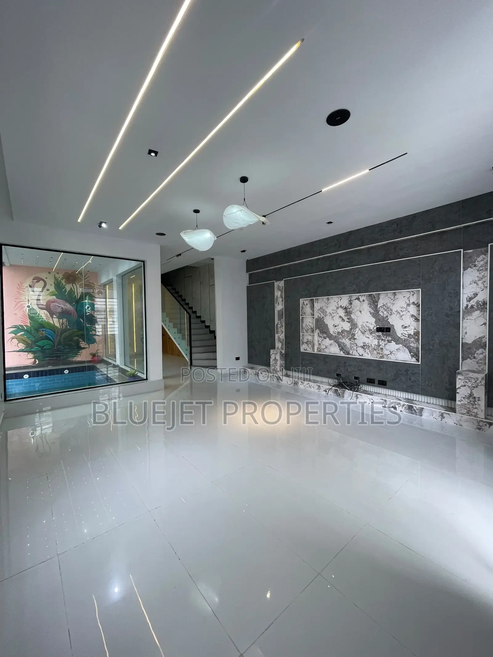 5bdrm Duplex in Ikota for sale in Ikota