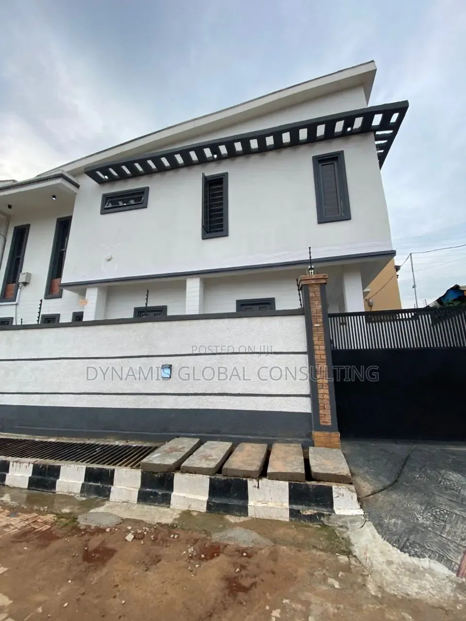 Furnished 3bdrm Duplex in Omole Phase 2 for sale in Omole Phase 2