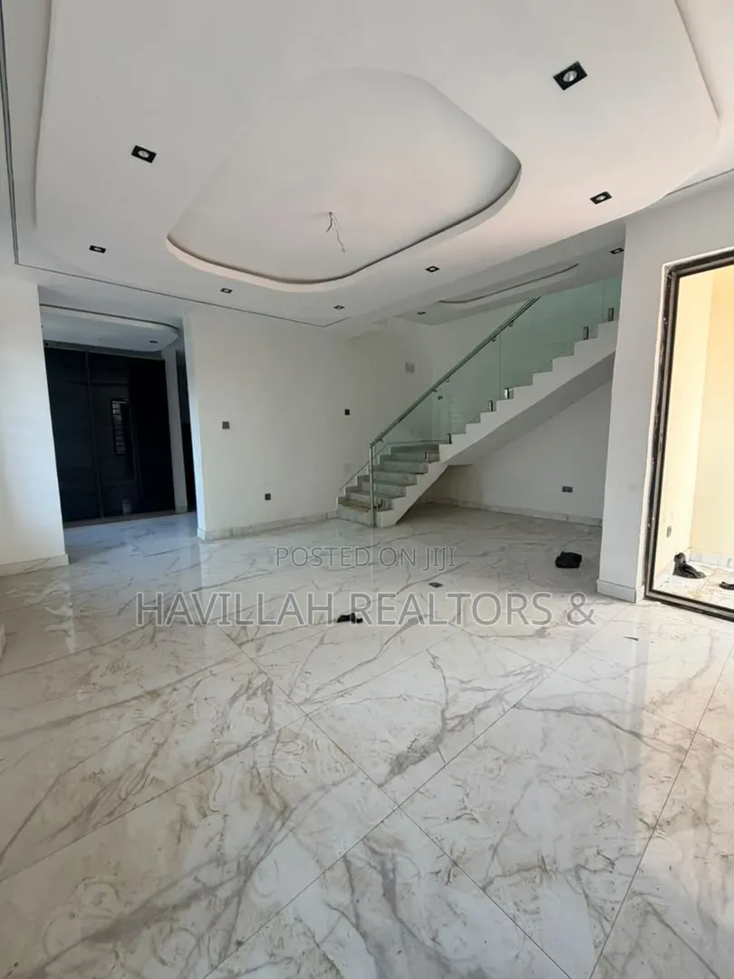 4bdrm Duplex in Ogba GRA for sale in Ogba GRA
