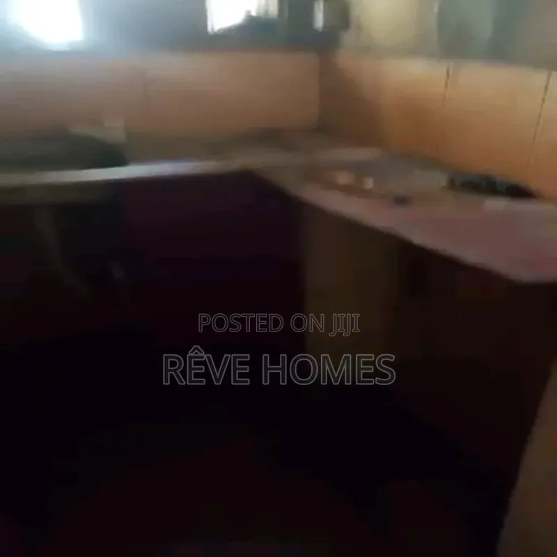 Mini Flat in Adekunle for rent in Adekunle
