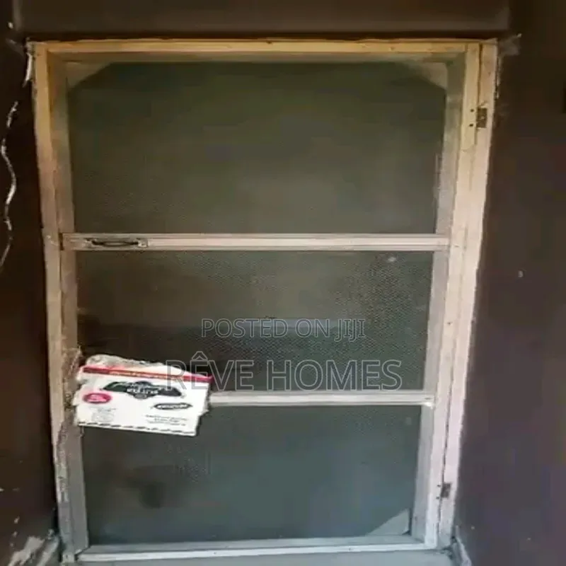 Mini Flat in Adekunle for rent in Adekunle
