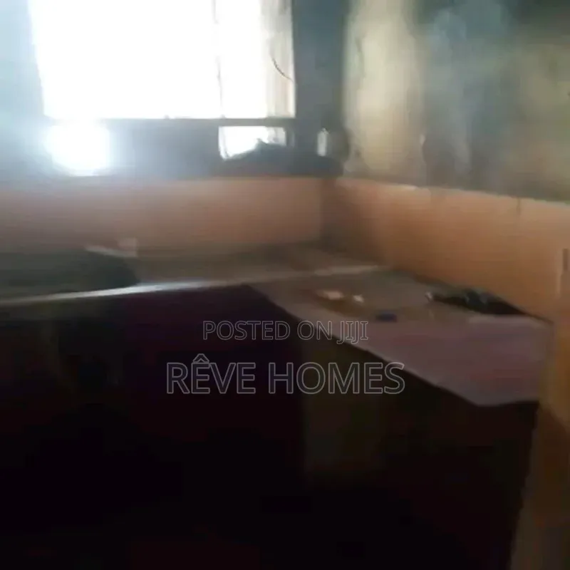 Mini Flat in Adekunle for rent in Adekunle