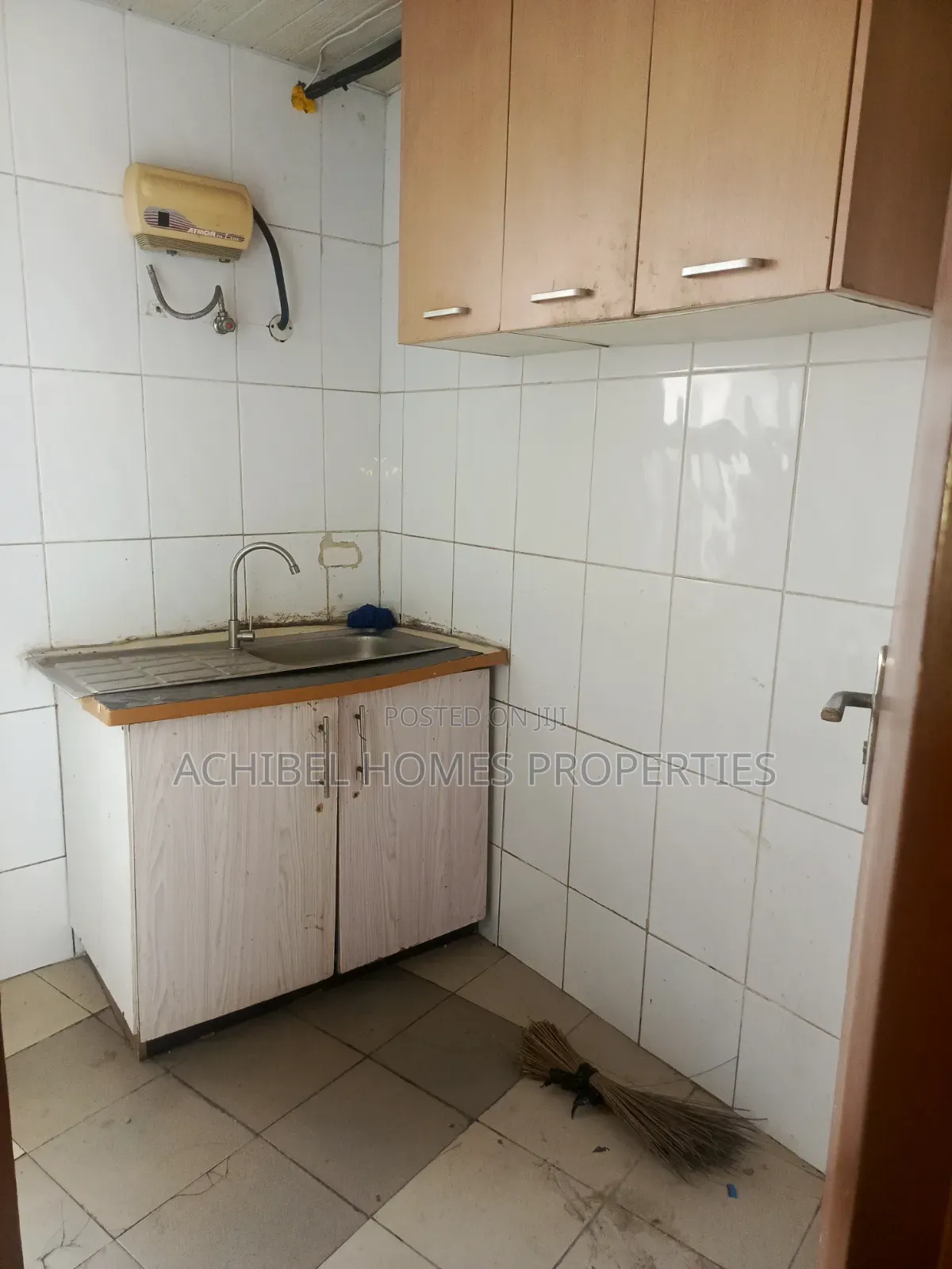 Mini Flat in 1004 for rent in 1004