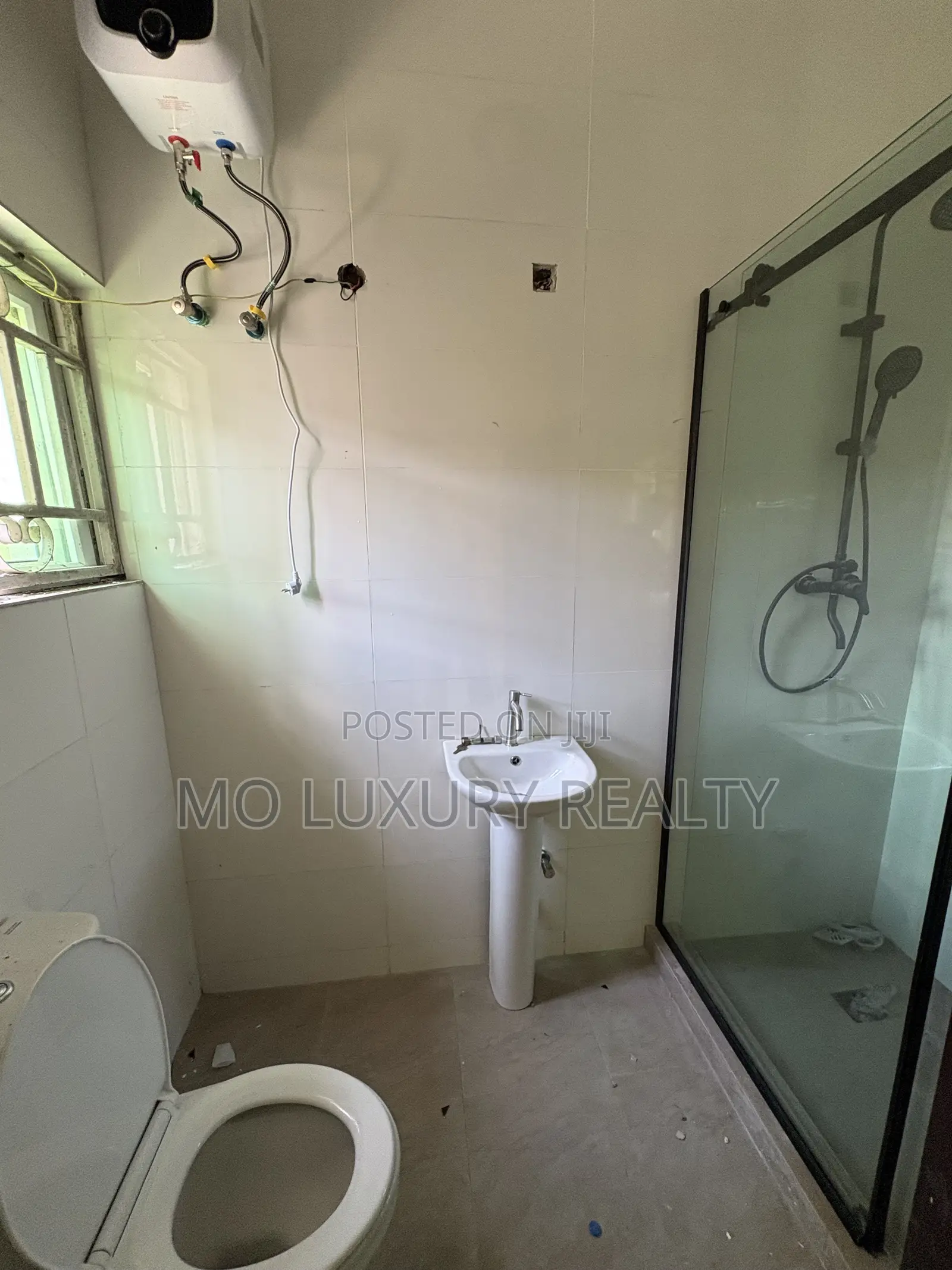 10bdrm Townhouse/Terrace in Lekki Phase 1 for sale in Lekki Phase 1