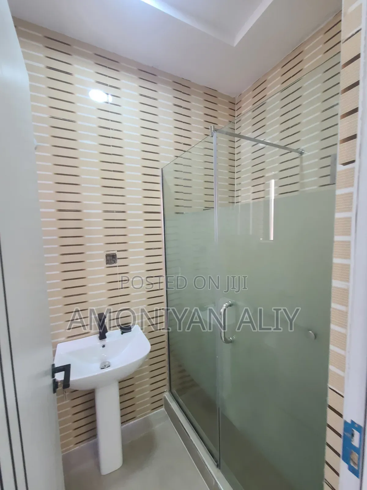 4bdrm Duplex in Lekki Palm City for sale in Off Lekki-Epe Expressway