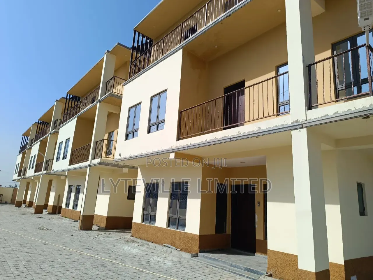 4bdrm Duplex in Idu for rent in Idu
