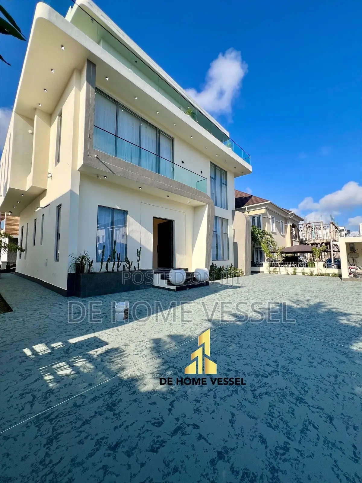 5bdrm Duplex in Osapa london for sale in Osapa london