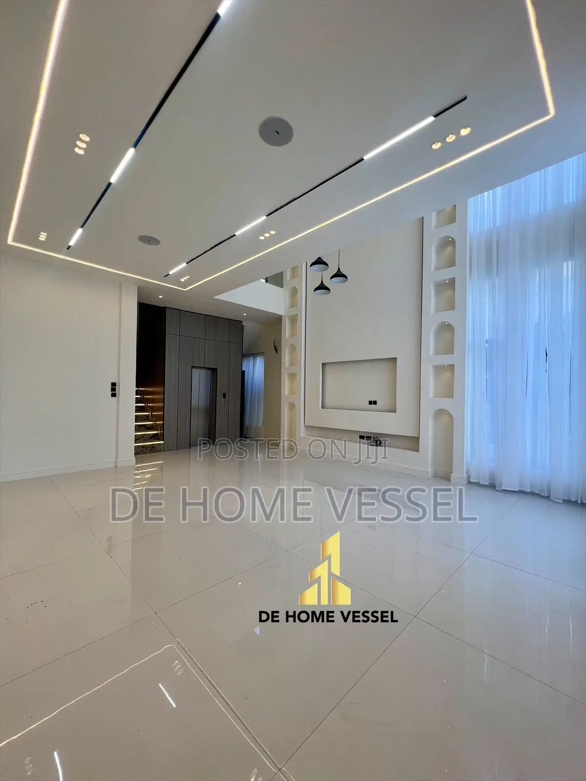 5bdrm Duplex in Osapa london for sale in Osapa london