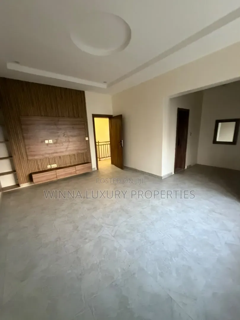 3bdrm Duplex in Fha Express By Car, Lugbe District for sale in Lugbe District