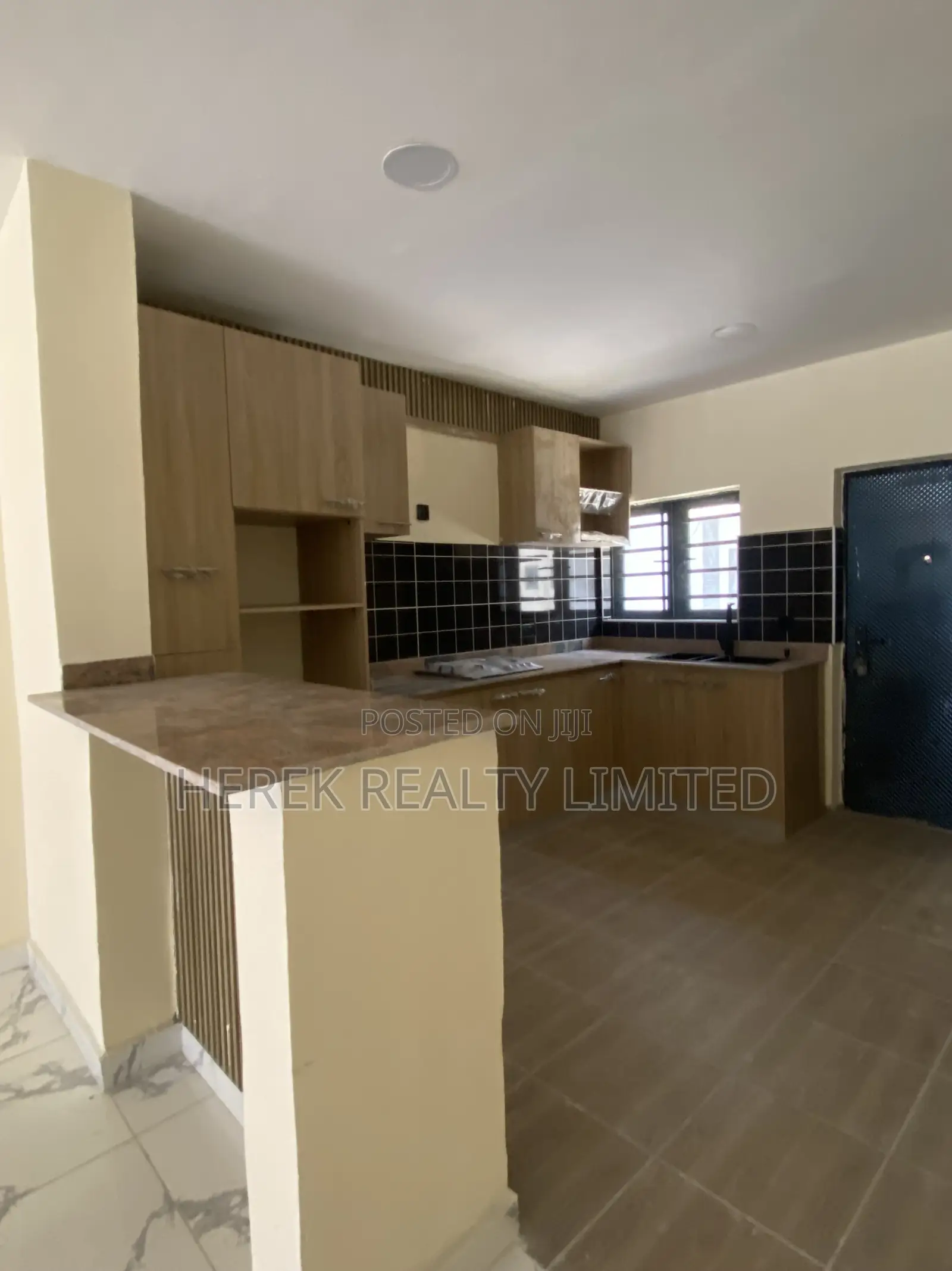 2bdrm Apartment in Abraham Adesanya, Ogombo for rent in Ogombo
