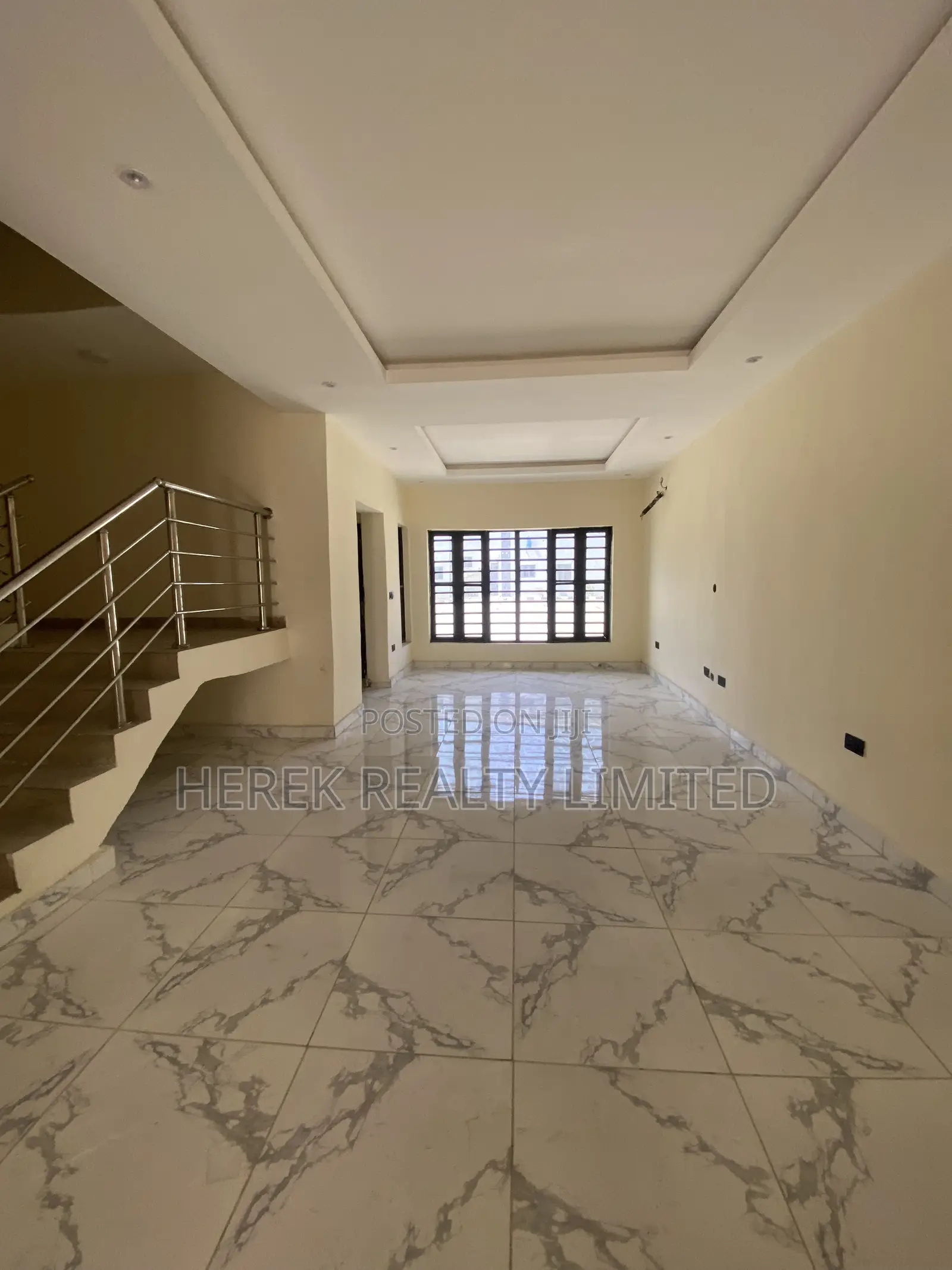 2bdrm Apartment in Abraham Adesanya, Ogombo for rent in Ogombo