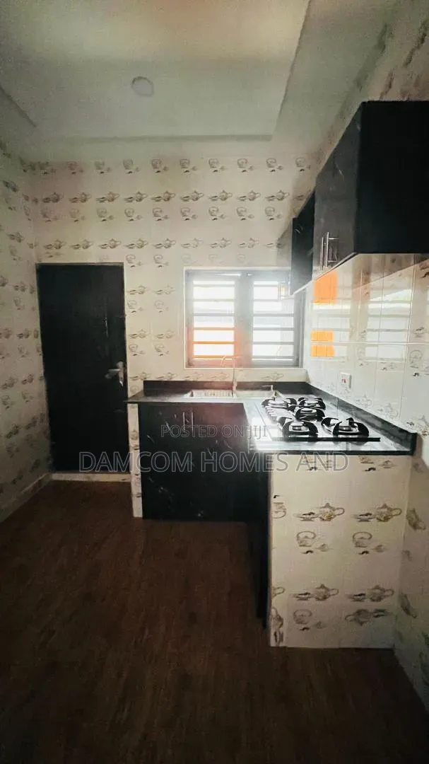 3bdrm Bungalow in Olakunle, Apata for sale in Apata