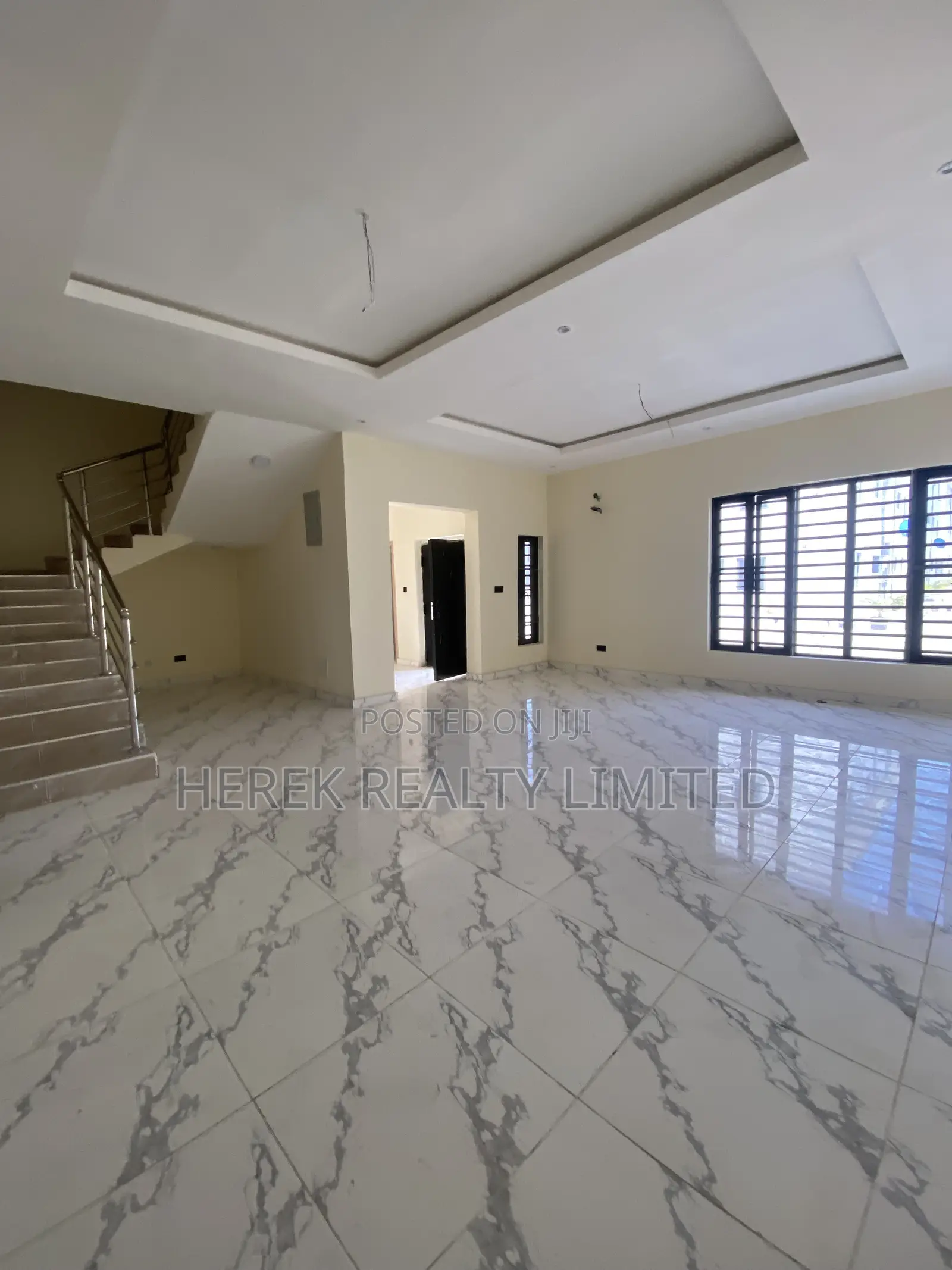 3bdrm Apartment in Abraham Adesanya, Ogombo for rent in Ogombo