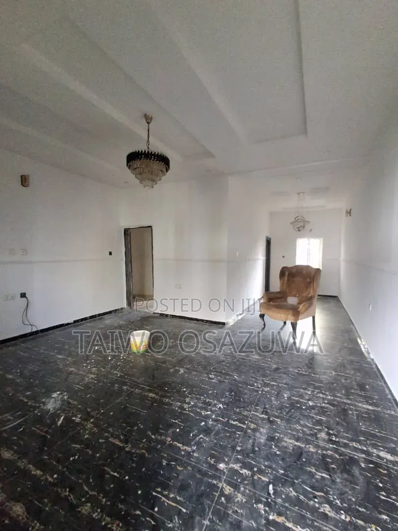 3bdrm Apartment in Badore Road for rent in Ado / Ajah