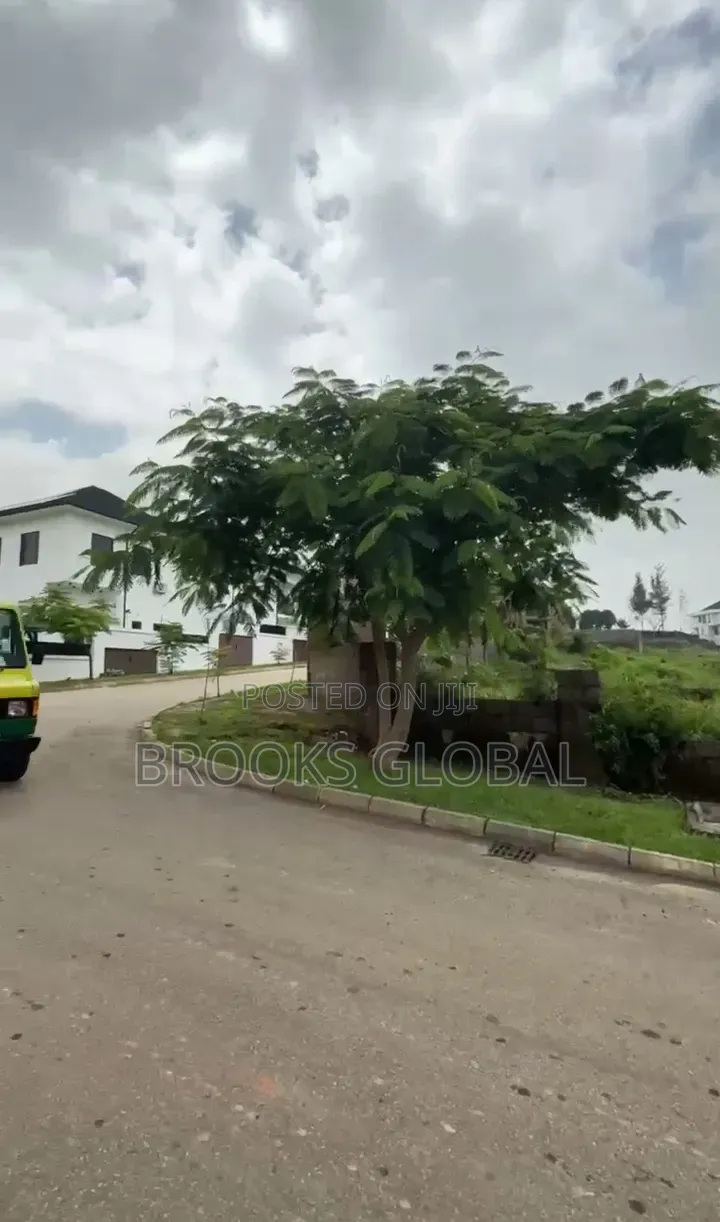 A Standard Land of 823.50 Feet at Maitama for Sale in Maitama