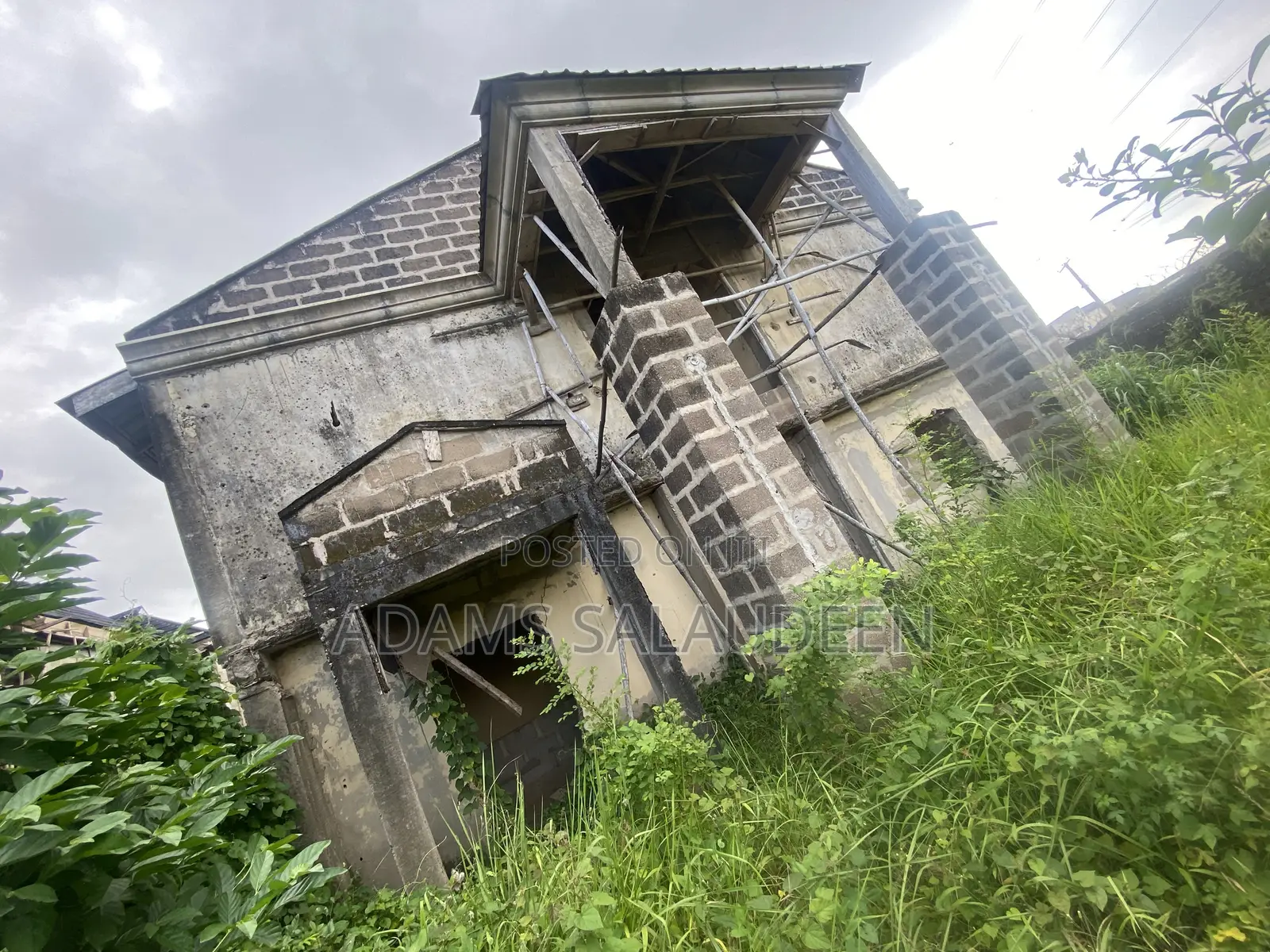 HOTEL Uncompleted 20 Room Selfcon and a Hall in Alakuko