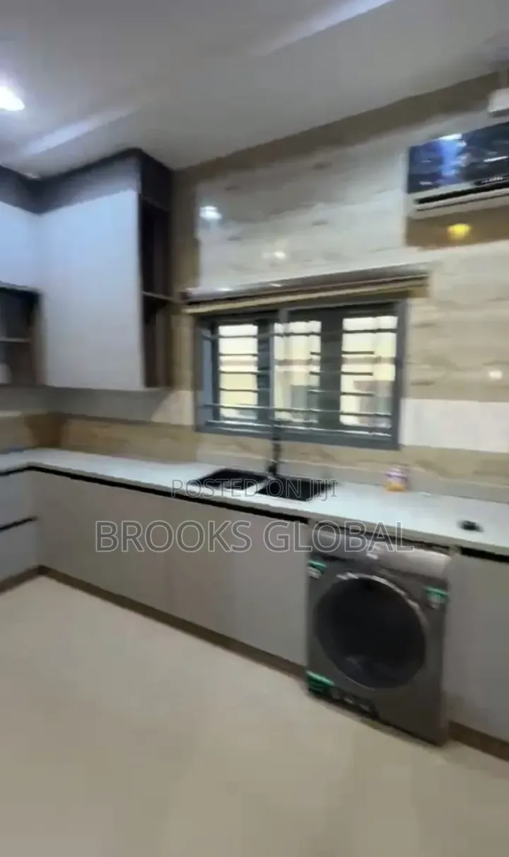 4bdrm Duplex in Asokoro for sale in Asokoro