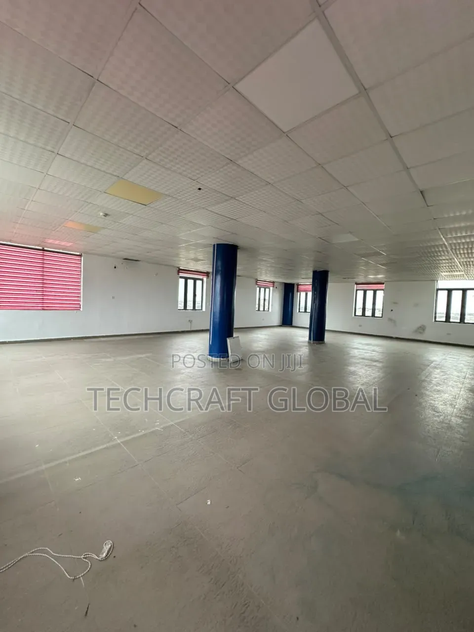 Over 200sqm Massive Shop/Warehouse to Let Directly Facing the Express in Olokonla