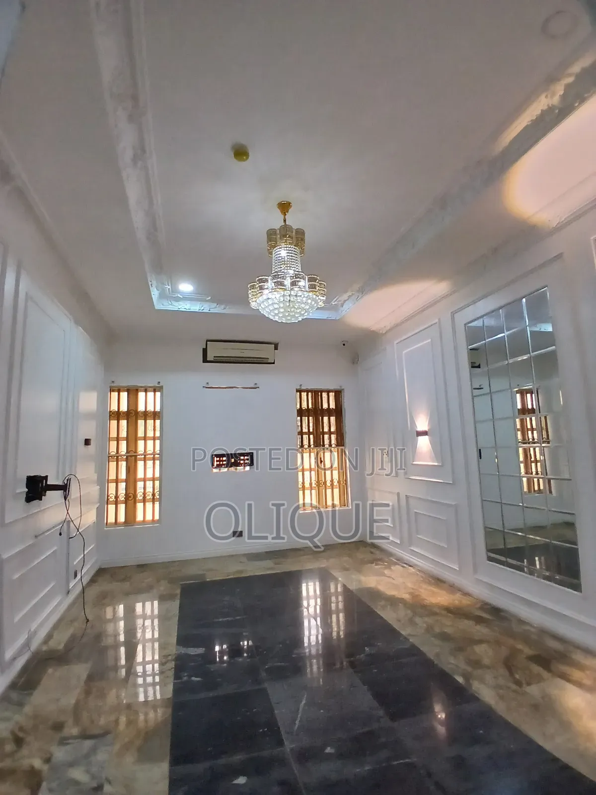 8bdrm Duplex in Katampe Extension for sale in Katampe Extension