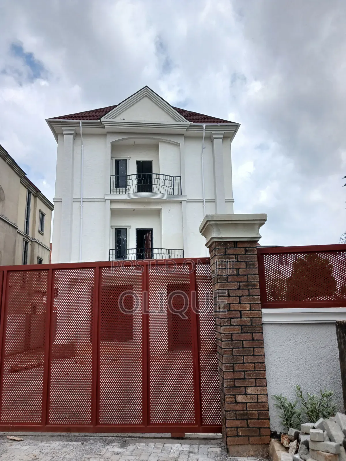 6bdrm Duplex in Katampe Extension for sale in Katampe Extension
