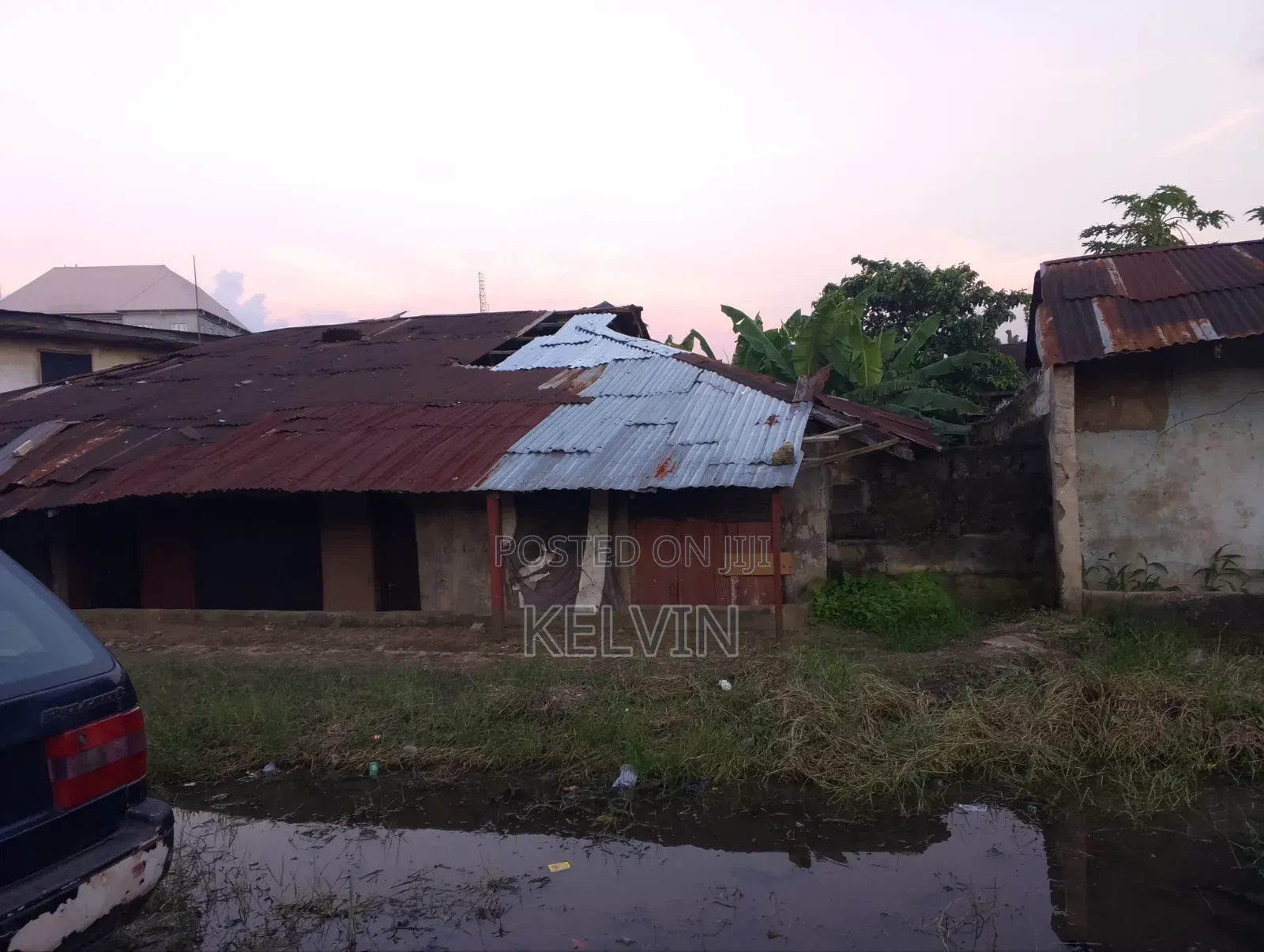One and Half Plot of Land With a Face Me and Face You Bungalow Inside in Aba South